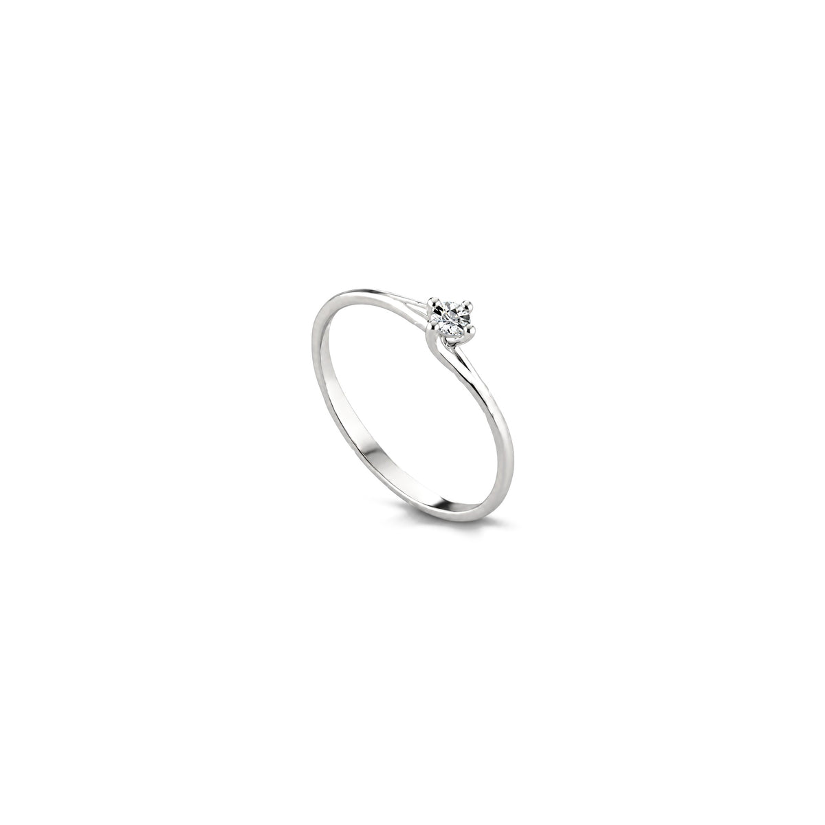 AuriA 18kt White Gold Solitaire Ring with Natural Diamonds