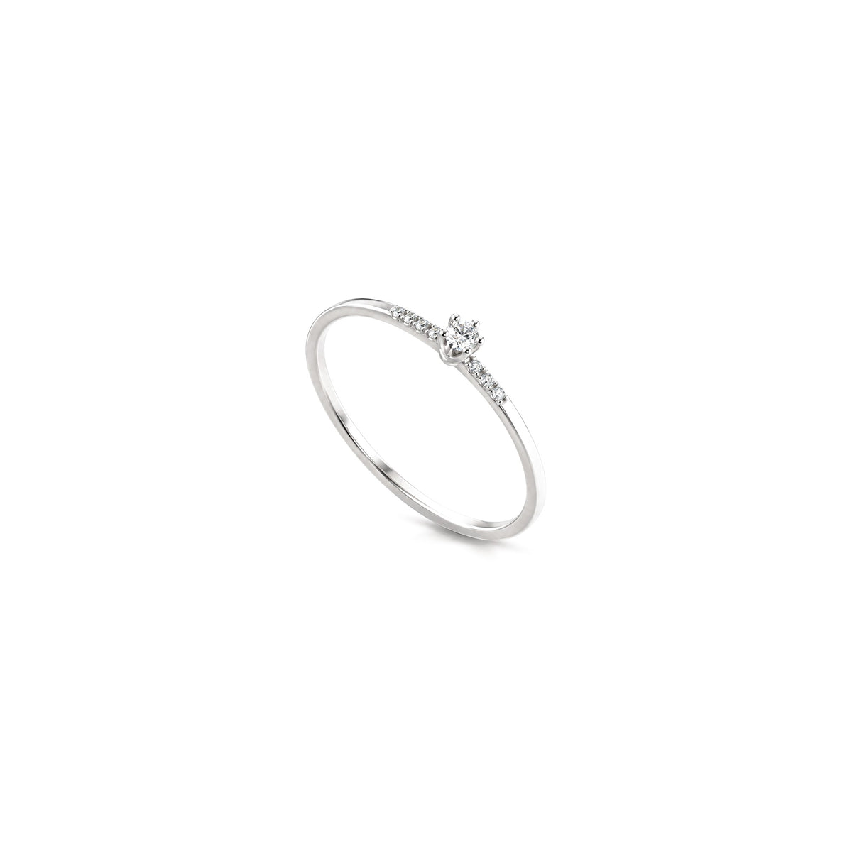 AuriA 18kt White Gold Solitaire Ring with Natural Diamonds